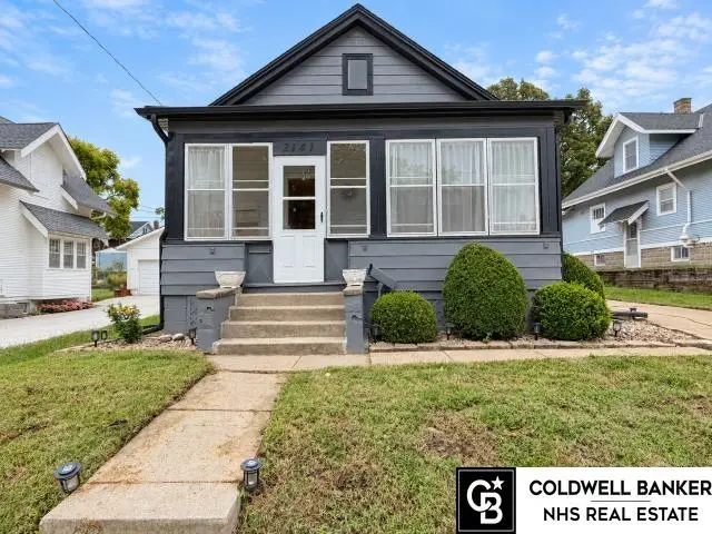 2141 S 35th Avenue, Omaha, NE 68105 - #2