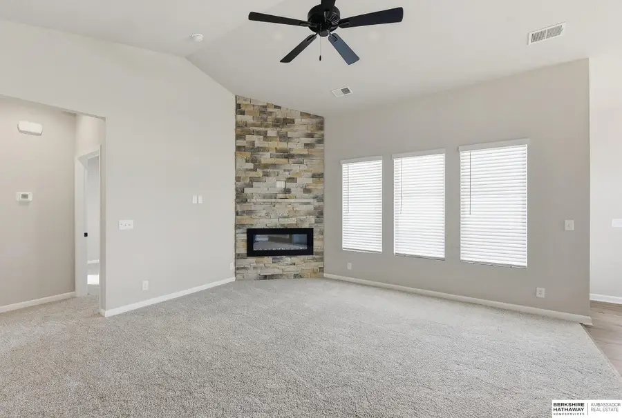 16906 Mary Street, Omaha, NE 68116 - #3