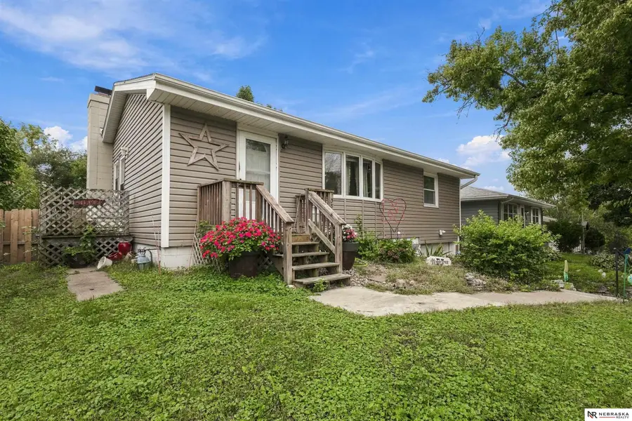 3801 Young Street, Omaha, NE 68112 - #2
