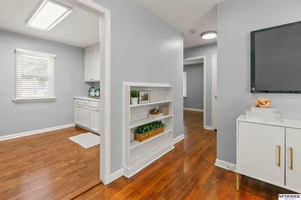 5846 Sahler Street, Omaha, NE 68104