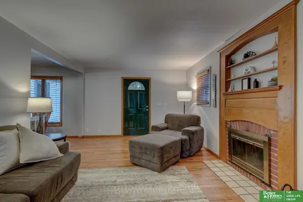 5217 Mason Street, Omaha, NE 68106
