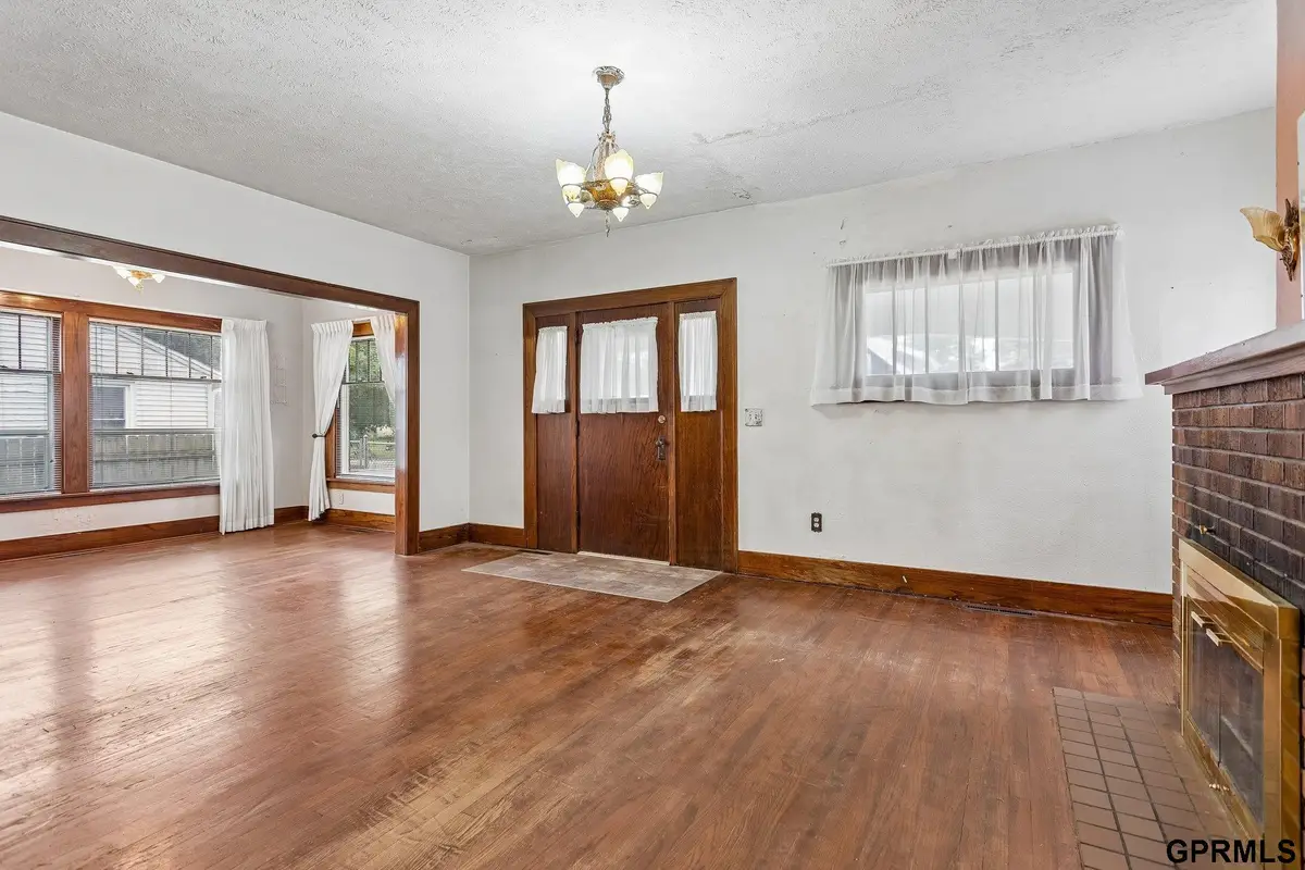 7519 N 28th Avenue, Omaha, NE 68112 - #1