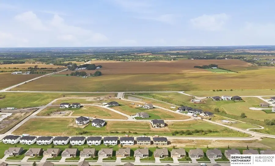 6604 S 214th Avenue, Elkhorn, NE 68022 - #2