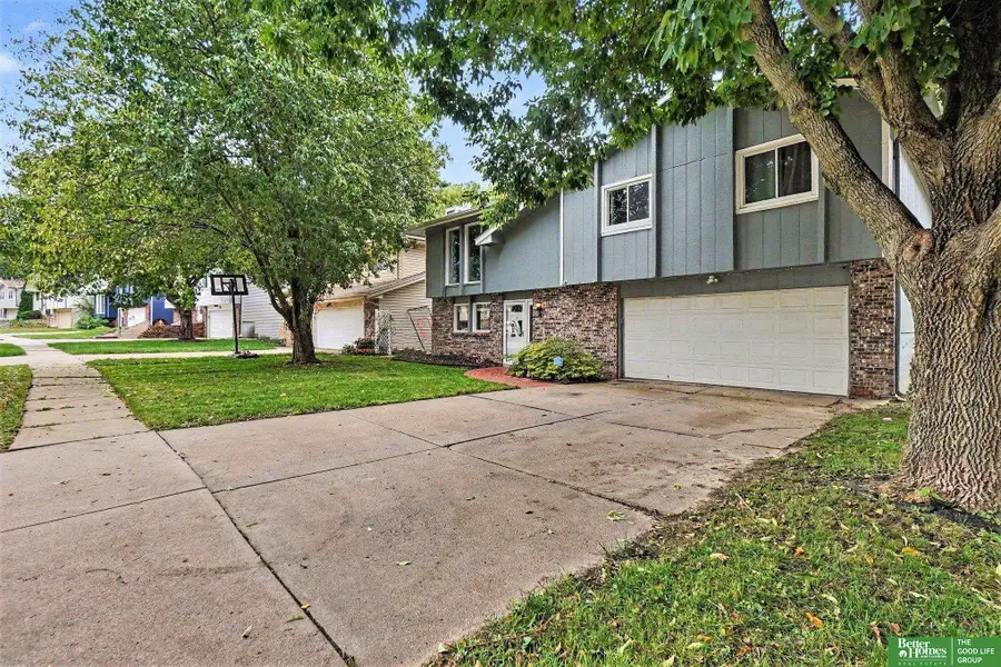 11123 Crown Point Avenue, Omaha, NE 68164 - #2
