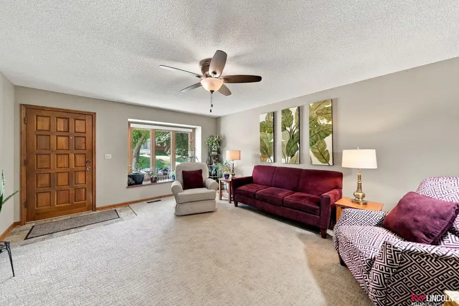 1218 Silver Ridge Road, Lincoln, NE 68510 - #2