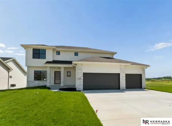 11003 N 159 Avenue, Bennington, NE 68007