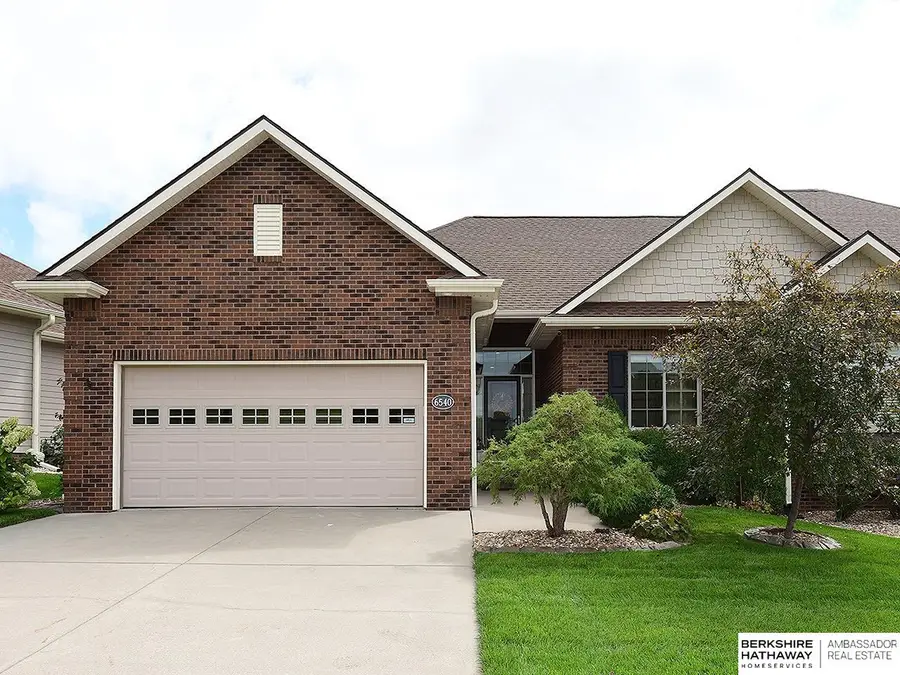6540 Ashbrook Drive, Lincoln, NE 68516 - #3
