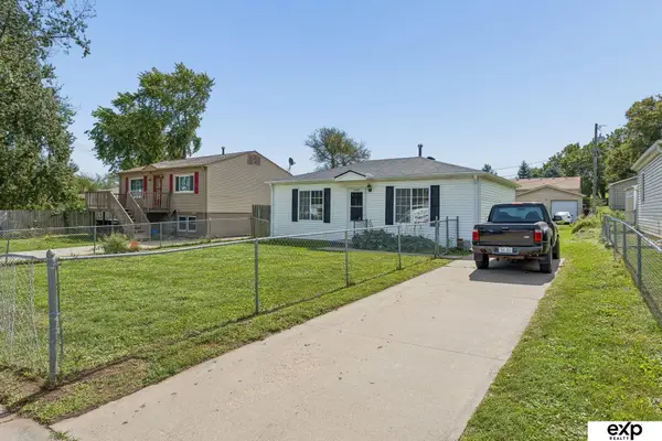 6609 A Street, Omaha, NE 68106