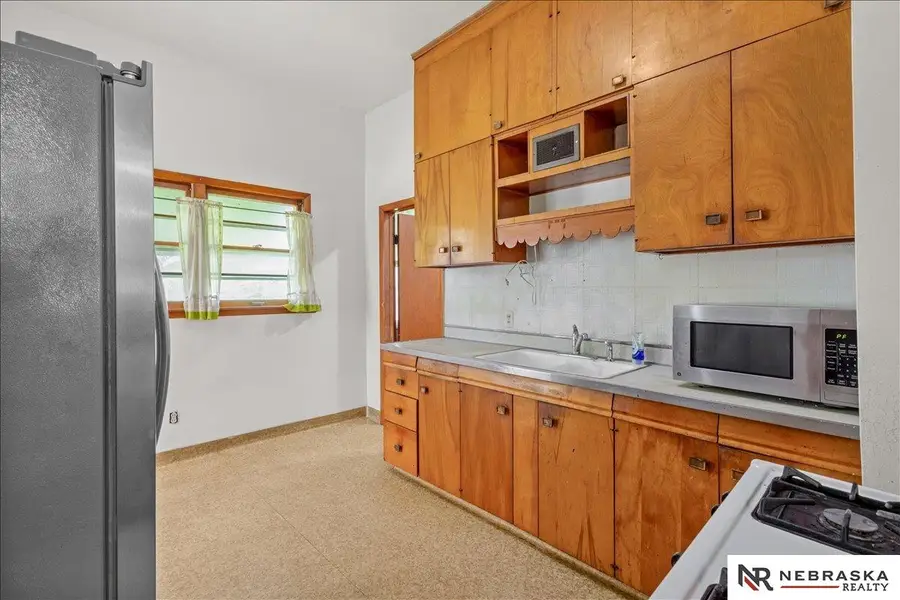 4308 S 22nd Street, Omaha, NE 68107 - #2