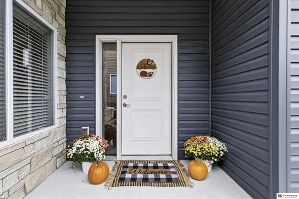 1740 NW 52nd Street, Lincoln, NE 68528
