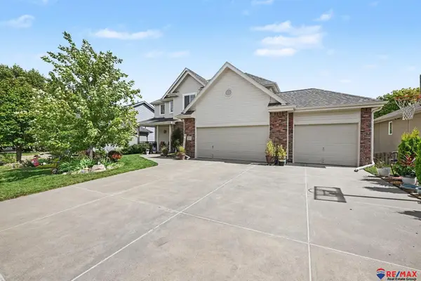 12015 S 49th Street, Papillion, NE 68133