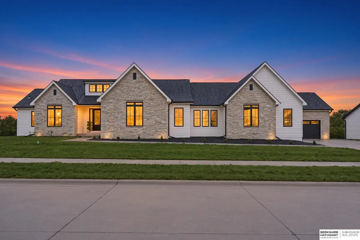 22106 Hackberry Circle, Gretna, NE 68028 - #1