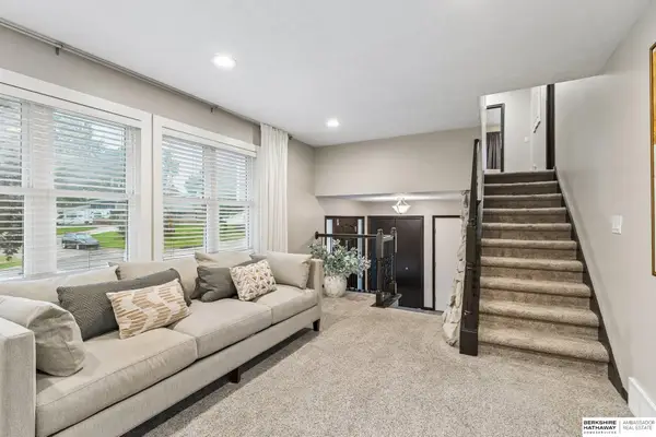 5004 N 103rd Street, Omaha, NE 68134