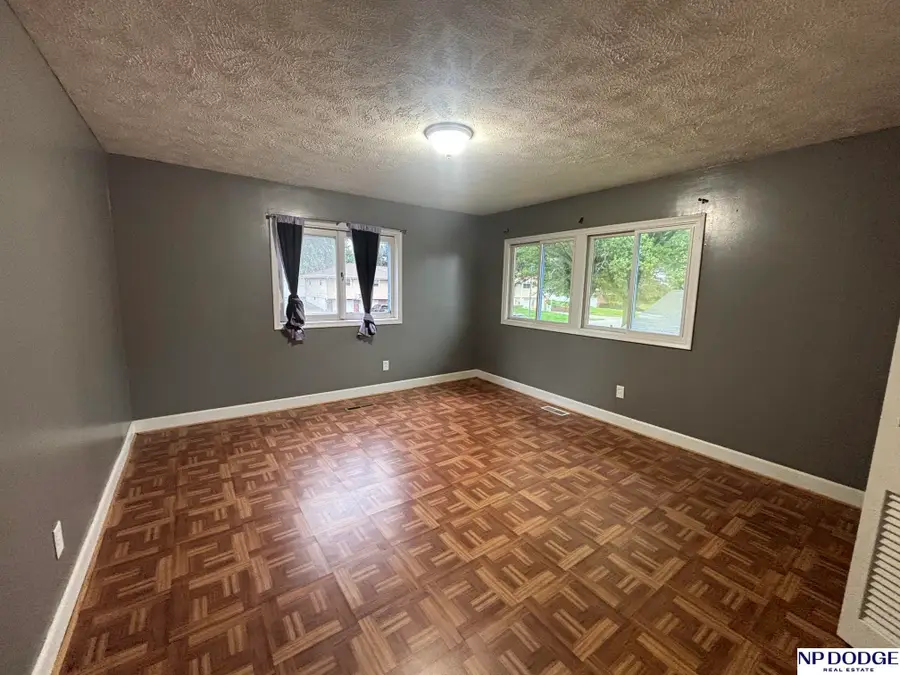 5220 Mary Street, Omaha, NE 68152 - #2