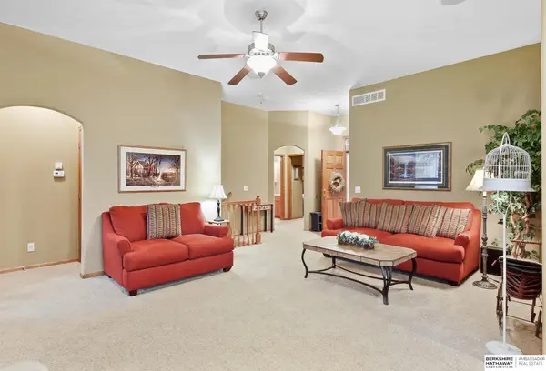 8216 S 154th Avenue, Omaha, NE 68138
