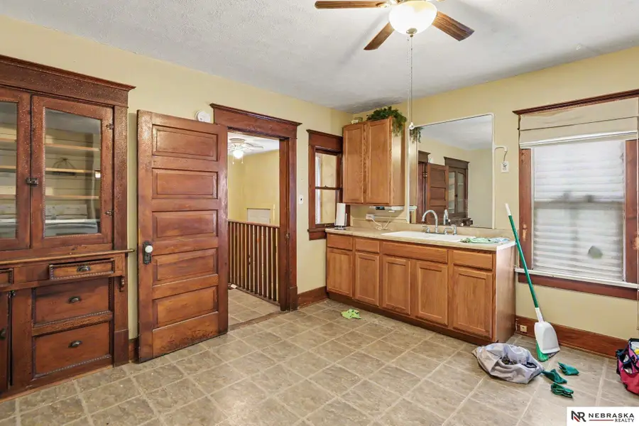 332 E Street, Lincoln, NE 68508 - #2