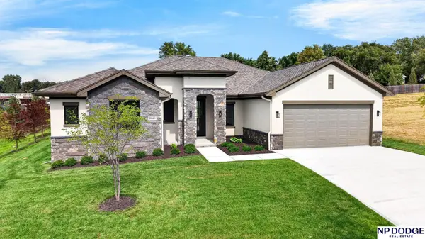 8646 Loveland Estates Court, Omaha, NE 68124