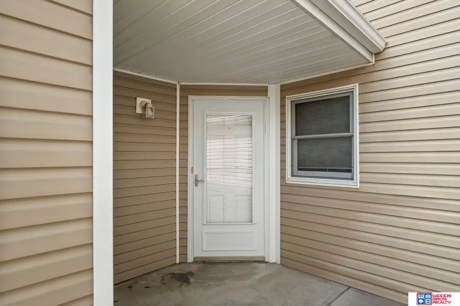 626 Lakeside Drive, Lincoln, NE 68528 - #3