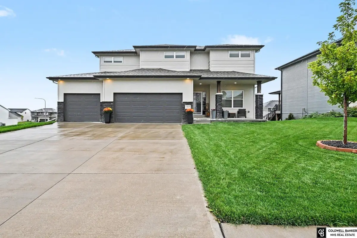 17030 Isabella Street, Bennington, NE 68007 - #1