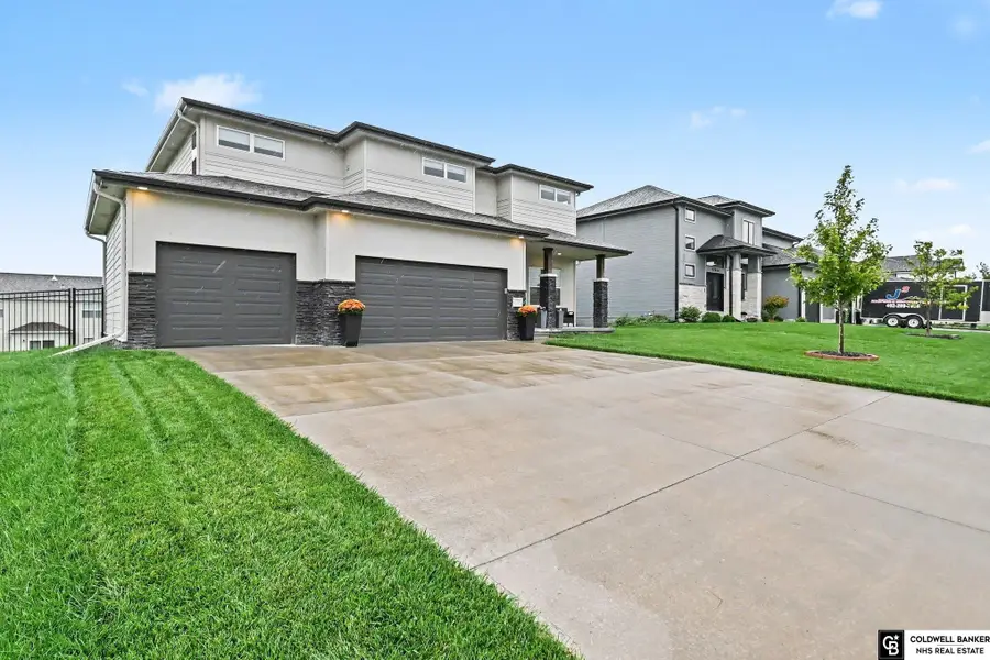 17030 Isabella Street, Bennington, NE 68007 - #2