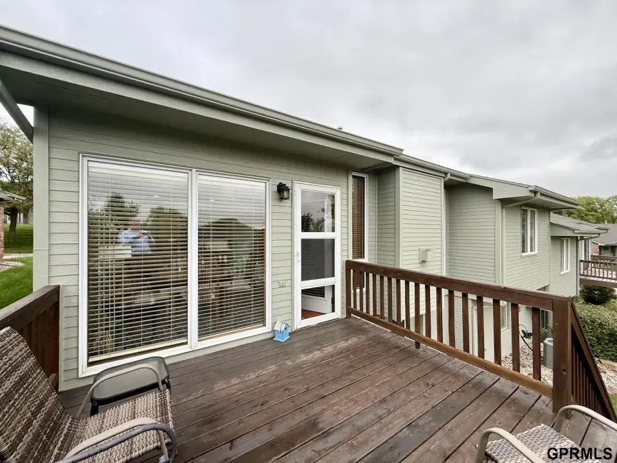 11609 Lakeview Drive, Bellevue, NE 68133 - #3