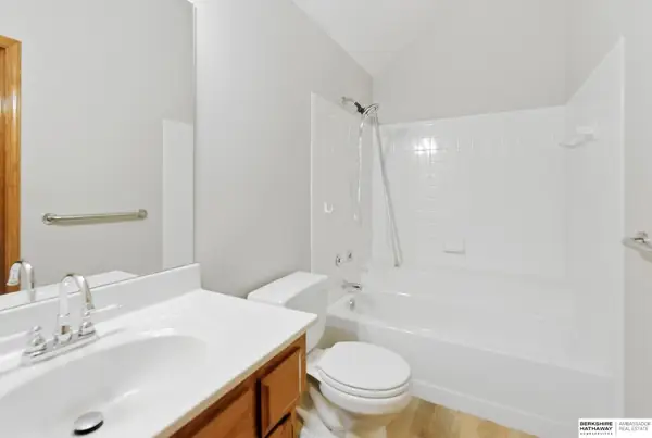 12660 Camden Avenue, Omaha, NE 68164