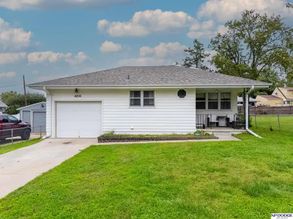 4216 H Street, Omaha, NE 68107