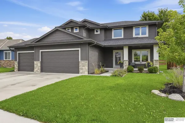 8001 N 166th Street, Bennington, NE 68007