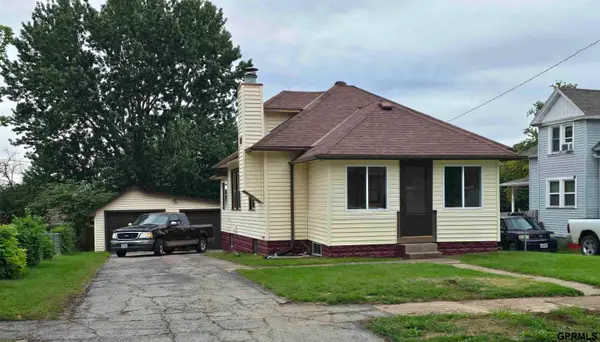 3933 X Street, Omaha, NE 68107