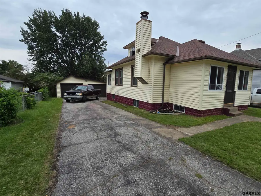 3933 X Street, Omaha, NE 68107 - #2