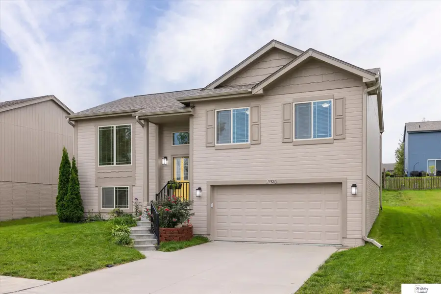 13923 Weber Street, Omaha, NE 68142 - #2
