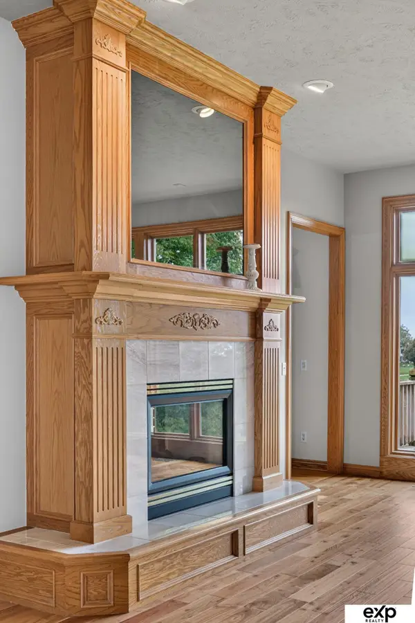 17403 Laquinta Circle, Omaha, NE 68136