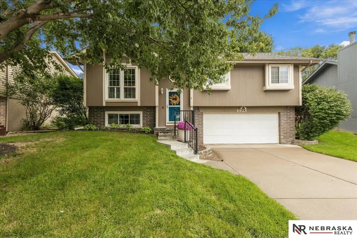 8923 N 81st Avenue, Omaha, NE 68122 - #1
