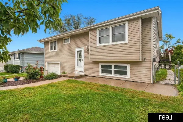 5806 S 113 Street, Omaha, NE 68137