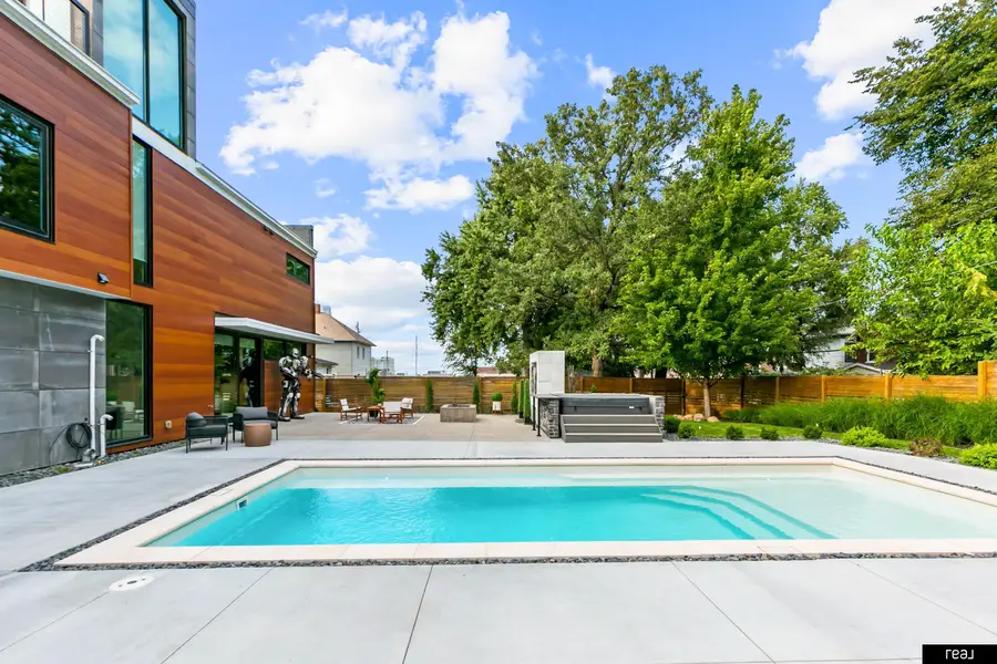 1223 S 11th Street, Omaha, NE 68108 - #3