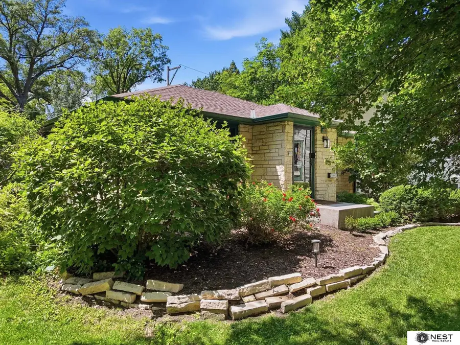 2639 Woodsdale Boulevard, Lincoln, NE 68502 - #2