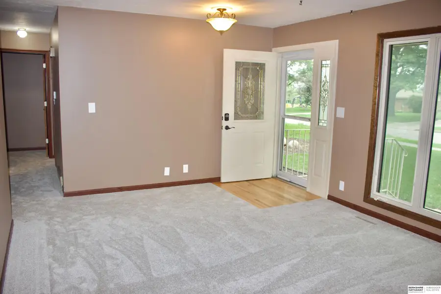 717 Smoky Hill Road, Lincoln, NE 68520 - #2