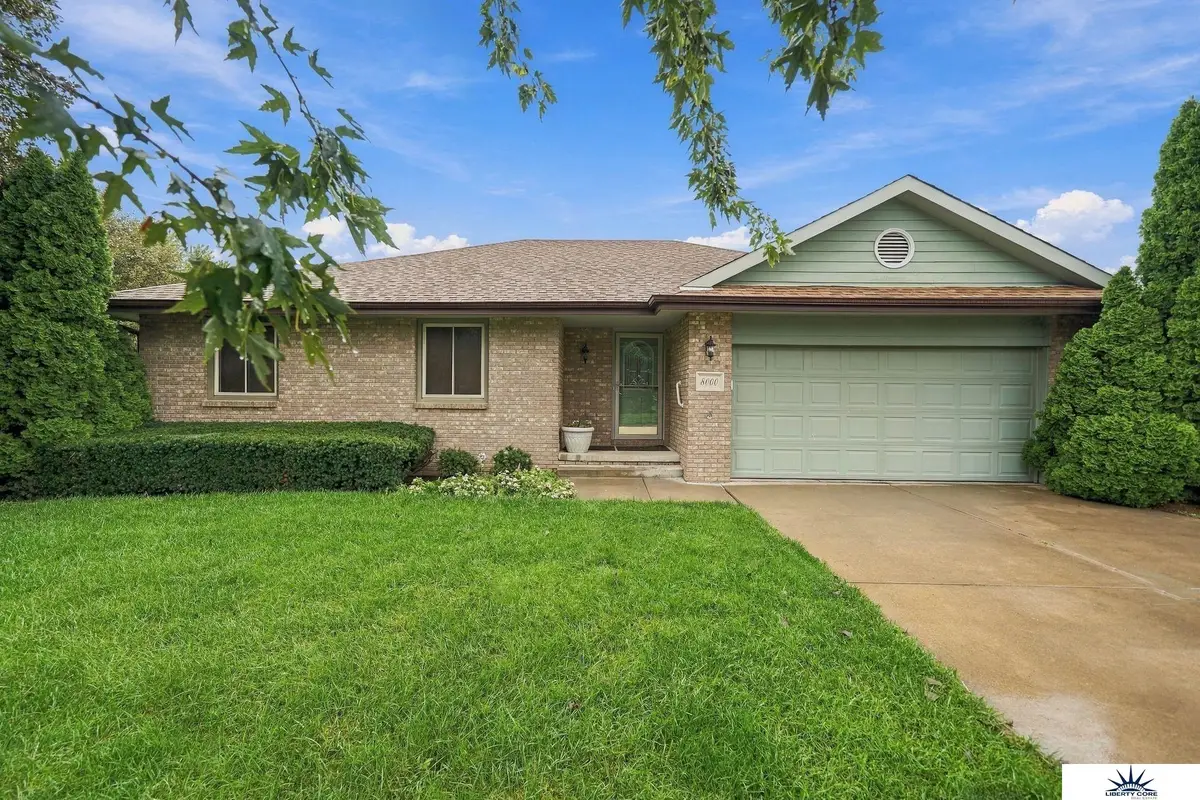 8000 Glynoaks Drive, Lincoln, NE 68516 - #1
