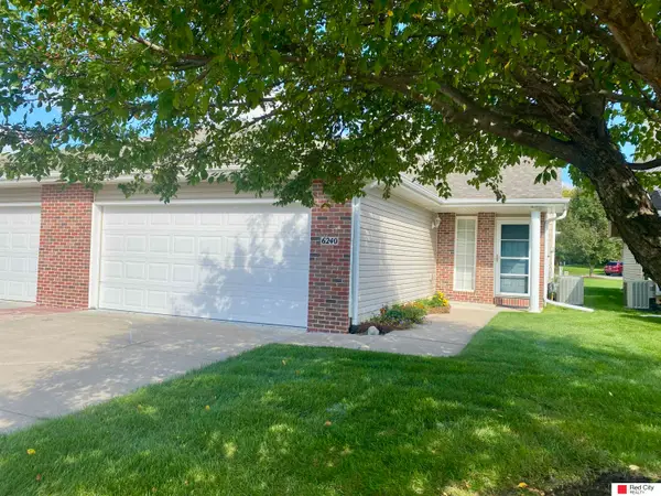 6240 Windhaven Drive, Lincoln, NE 68512