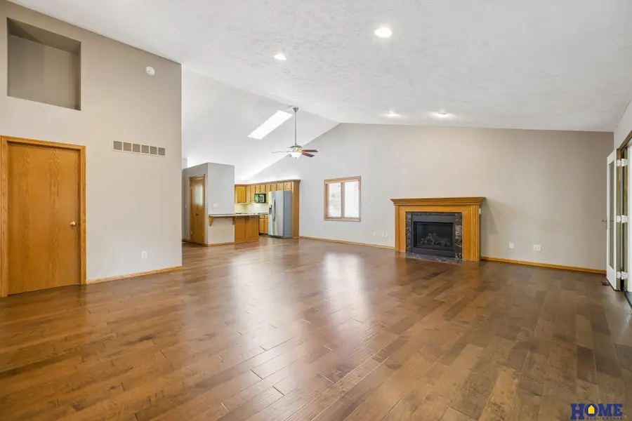 6931 Summerset Circle, Lincoln, NE 68516 - #3