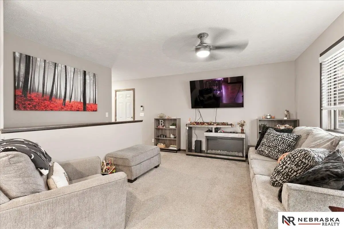 1611 SW 29th Street, Lincoln, NE 68522 - #1