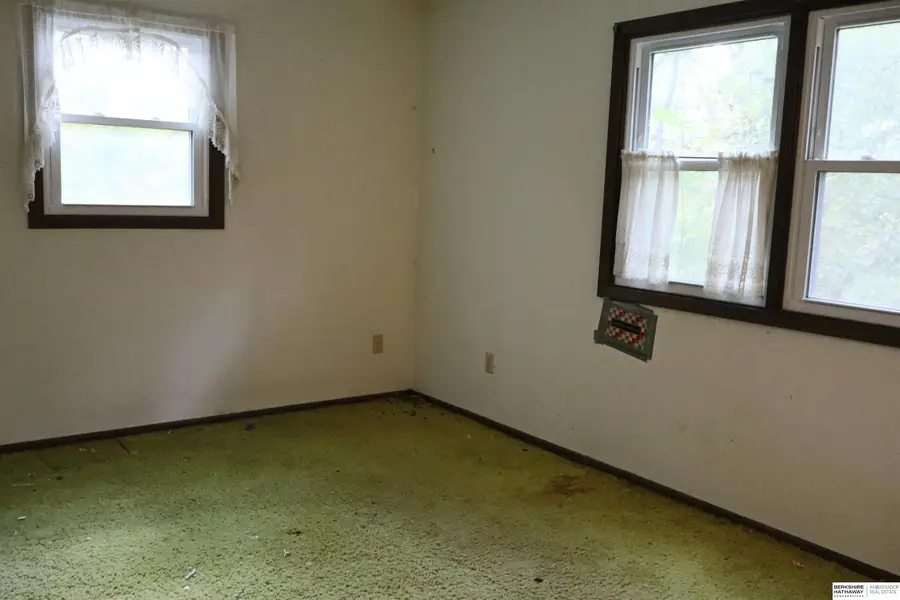 501 Dowding Court, Bellevue, NE 68005 - #3