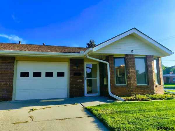4335 Normal Boulevard #17, Lincoln, NE 68506