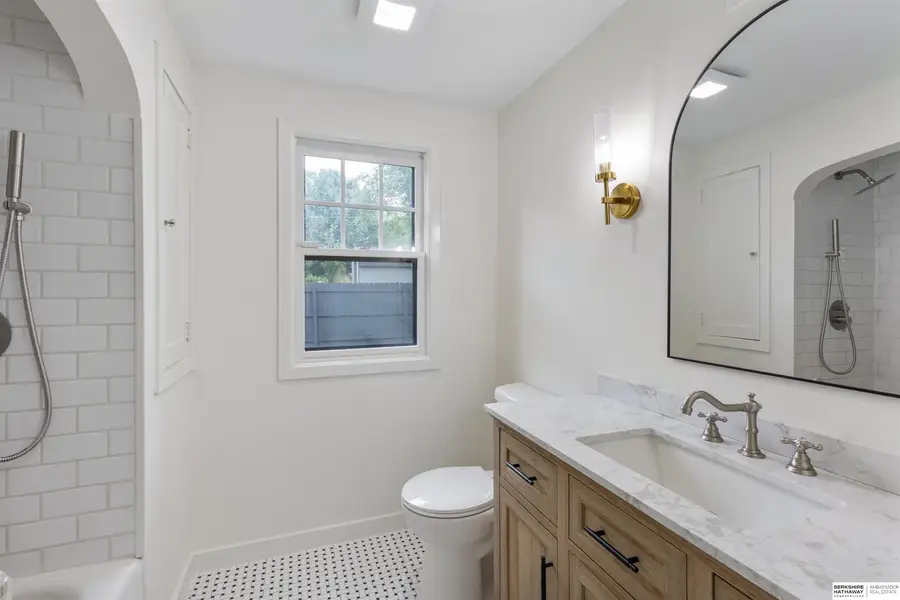 4940 Franklin Street, Omaha, NE 68104 - #2