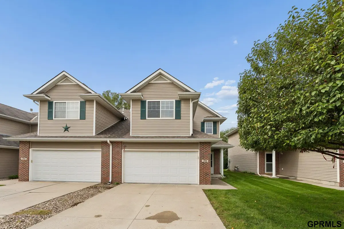 1746 N 176th Plaza, Omaha, NE 68118 - #1