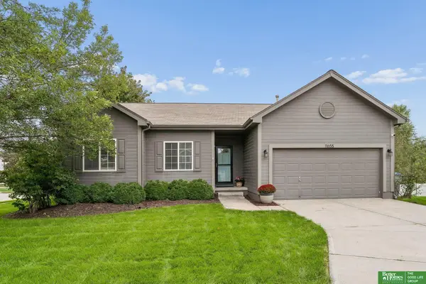 11655 Willow Park Drive, Gretna, NE 68028