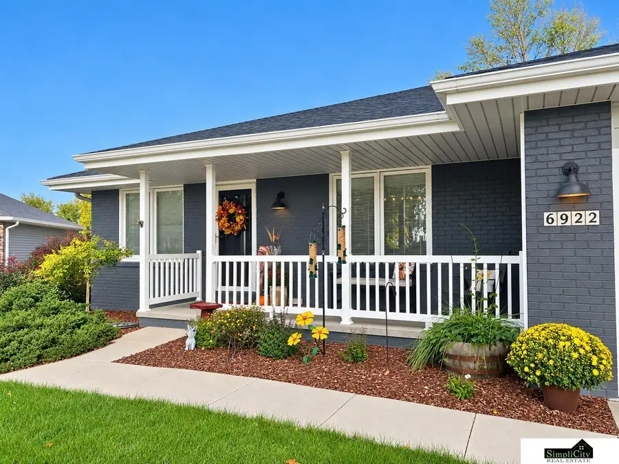6922 S 53rd Court, Lincoln, NE 68516 - #2
