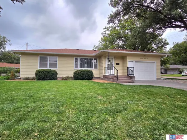 1724 William Drive, Beatrice,  66831