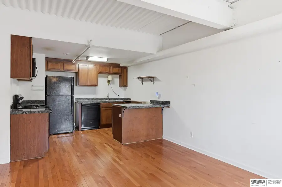 105 N 31st Avenue #408, Omaha, NE 68131 - #3