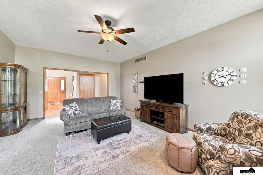 2545 Nancy Drive, Lincoln, NE 68507 - #3
